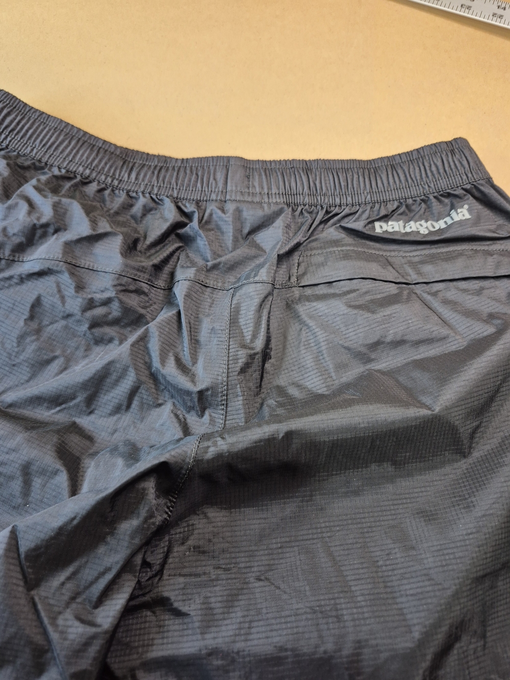 Patagonia Black Women's Waterproof Pants 3361/379 - Picture 12 of 12